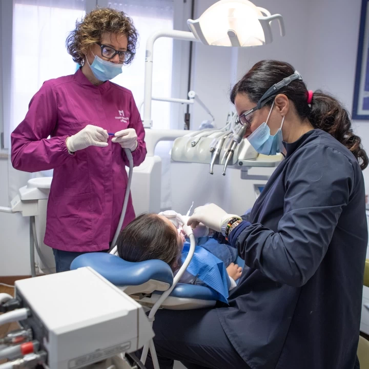 dentista a chiaravalle mattioli marianna